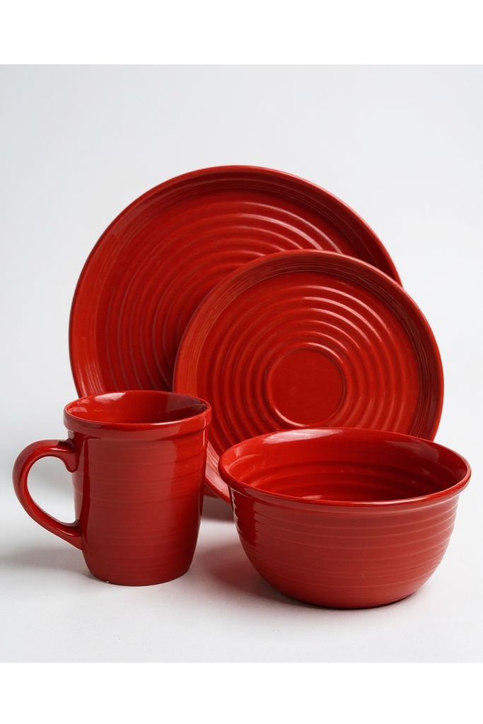 Dinner Set 16pc Stoneware Red Grooved - RH